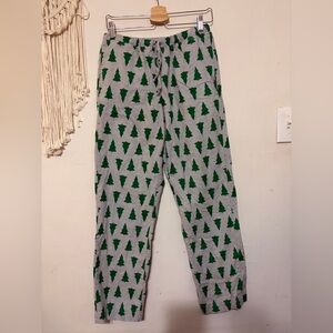 Hanna Andersson Gray Lounge Pants with Green Tree Print